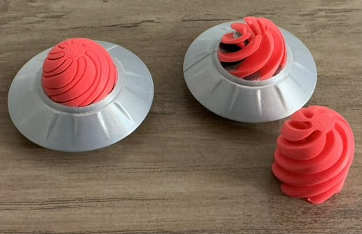 Spiral UFO pass-through figet
